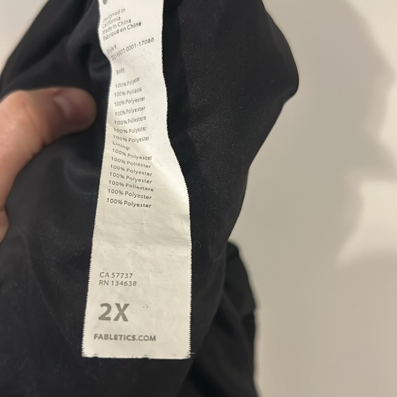 Fabletics - Hartley Black Vest - 2X - Picture 3 of 4